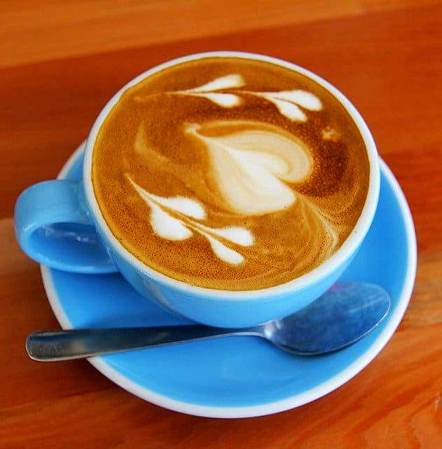 flat white latte art